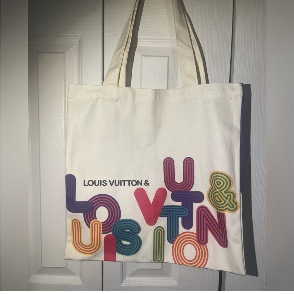 Louis Vuitton Tote Bag with Graphic Design - Picture 2 of 4